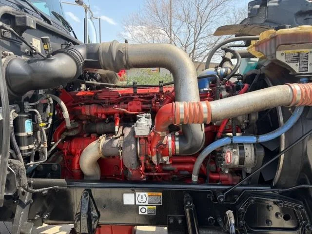 2022 Peterbilt 389 — photo 15