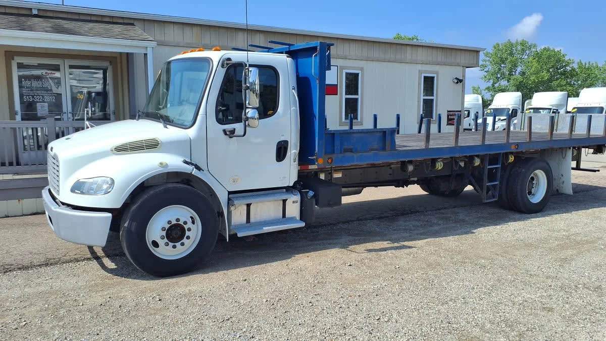 2014 Freightliner M2 106