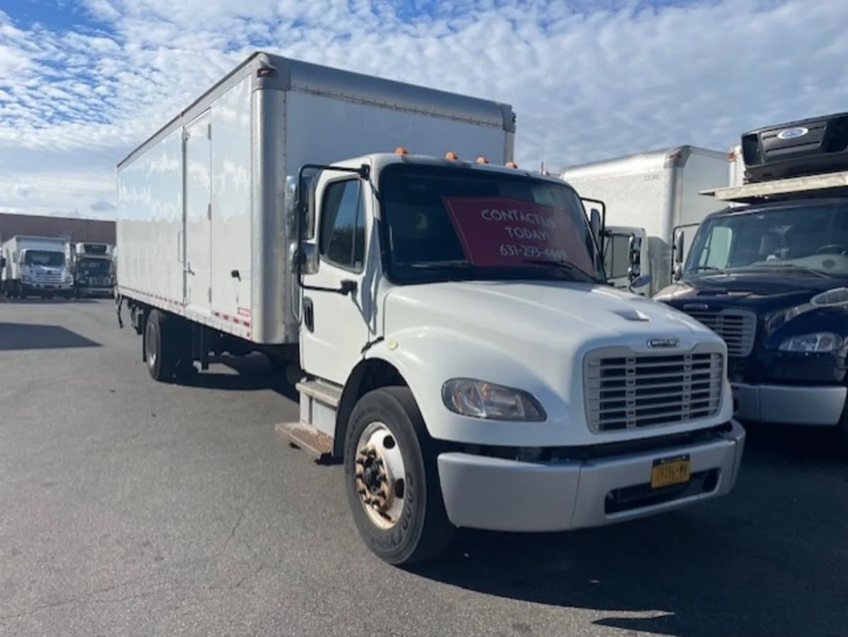 2017 Freightliner M2 106 - image 3