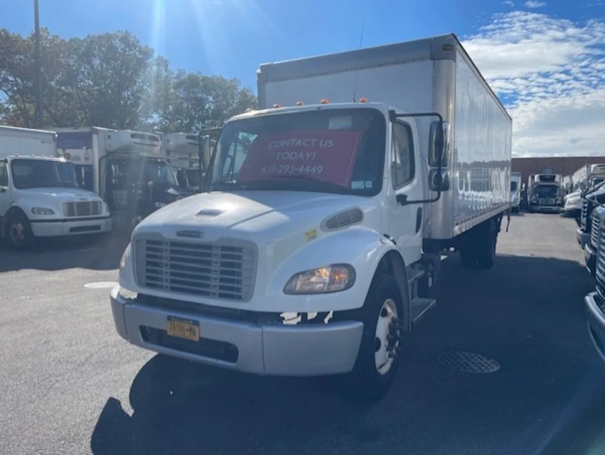 2017 Freightliner M2 106 in Farmingdale, NY