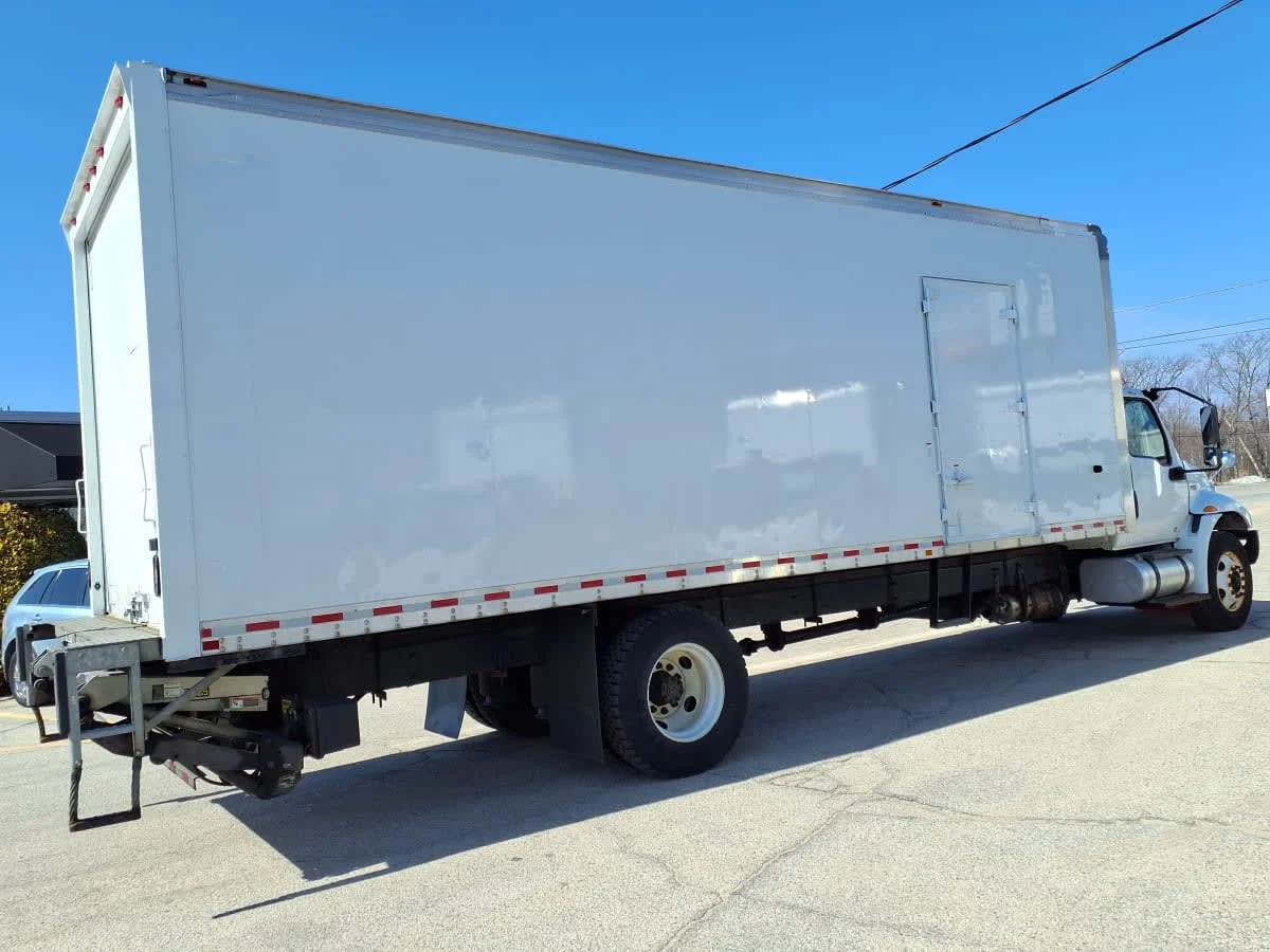 2019 International MV - image 4