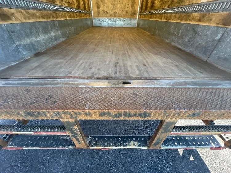 2022 Isuzu NQR in Watertown, NY — photo 10