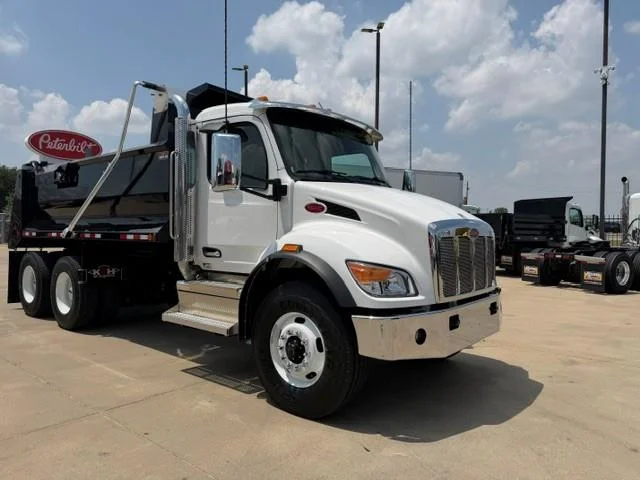 2027 Peterbilt 548 — photo 12