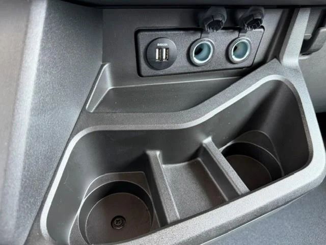 2027 Peterbilt 548 — photo 33