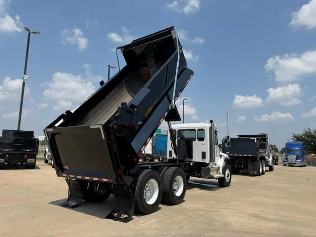 2027 Peterbilt 548 — photo 47