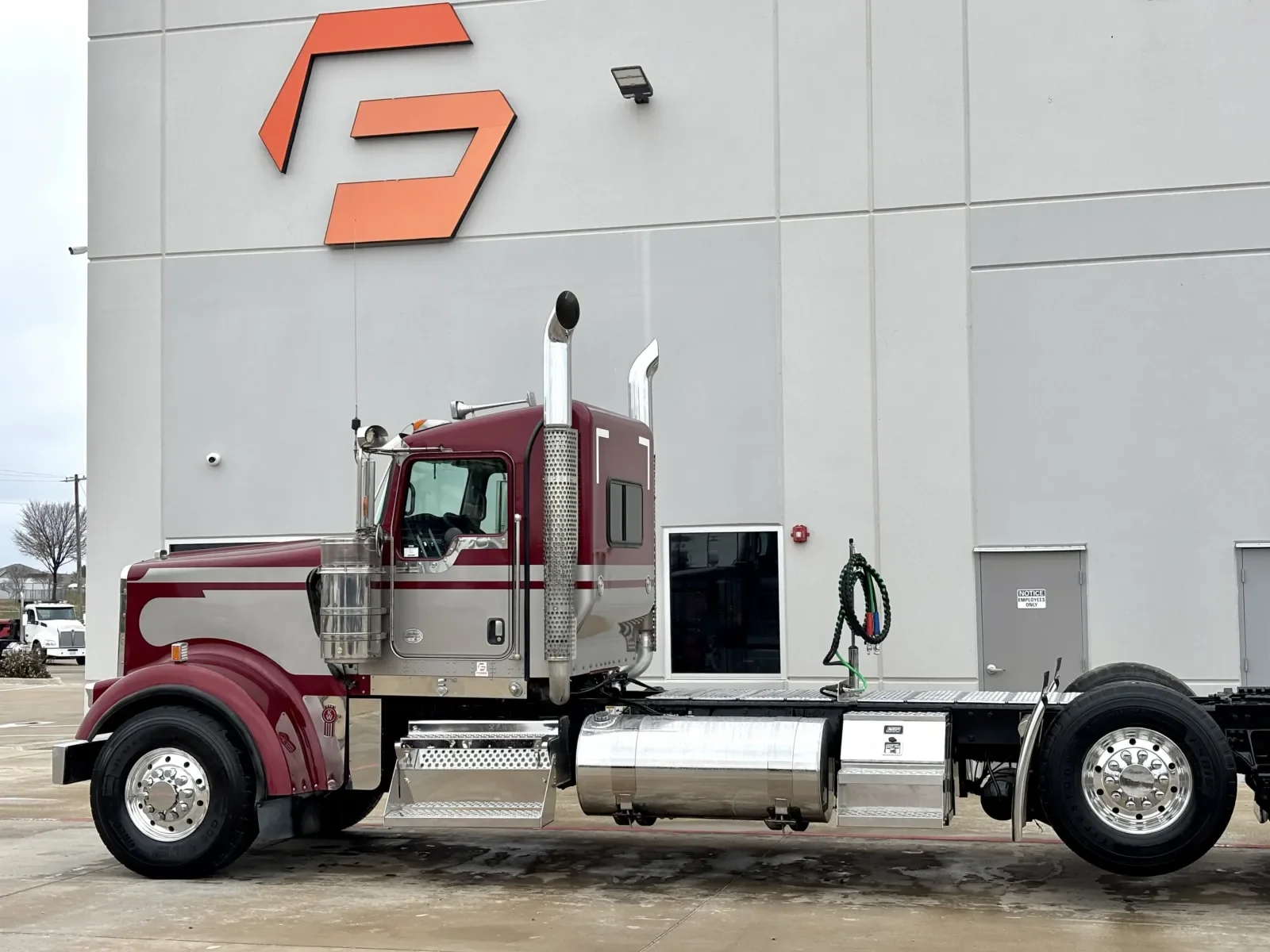 2018 Kenworth W900 - image 8