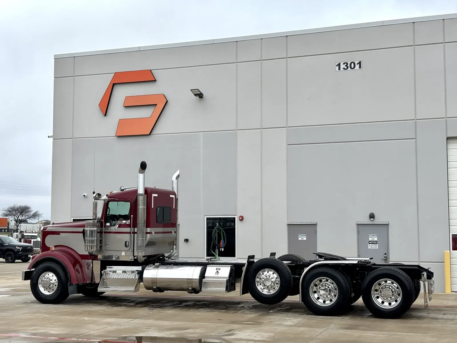 2018 Kenworth W900 - image 6