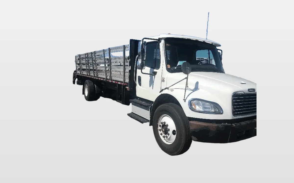 2017 Freightliner M2 106 - image 1