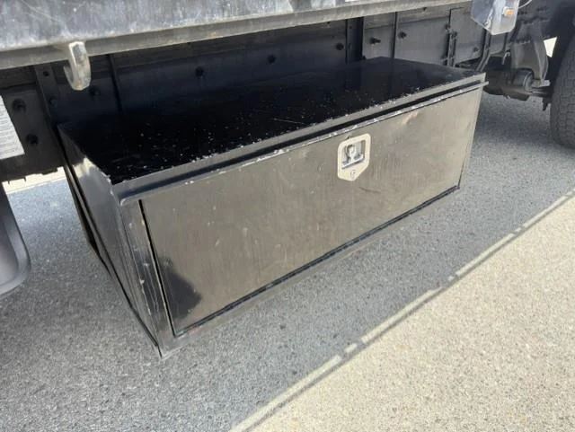 2019 Freightliner M2 106 — photo 9