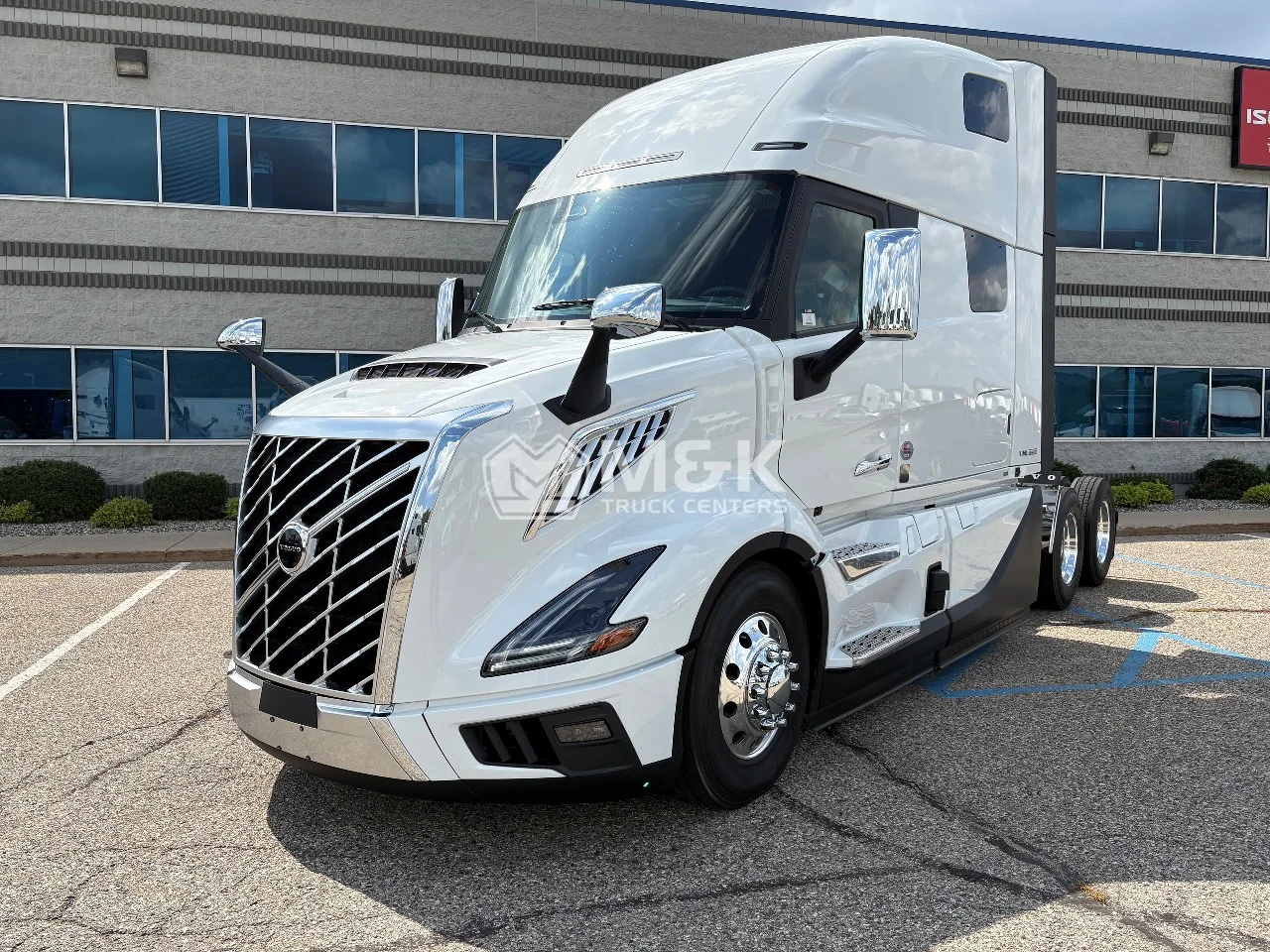 2027 Volvo VNL 860 in Byron Center, MI