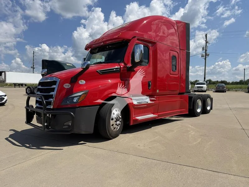 2025 Freightliner Cascadia