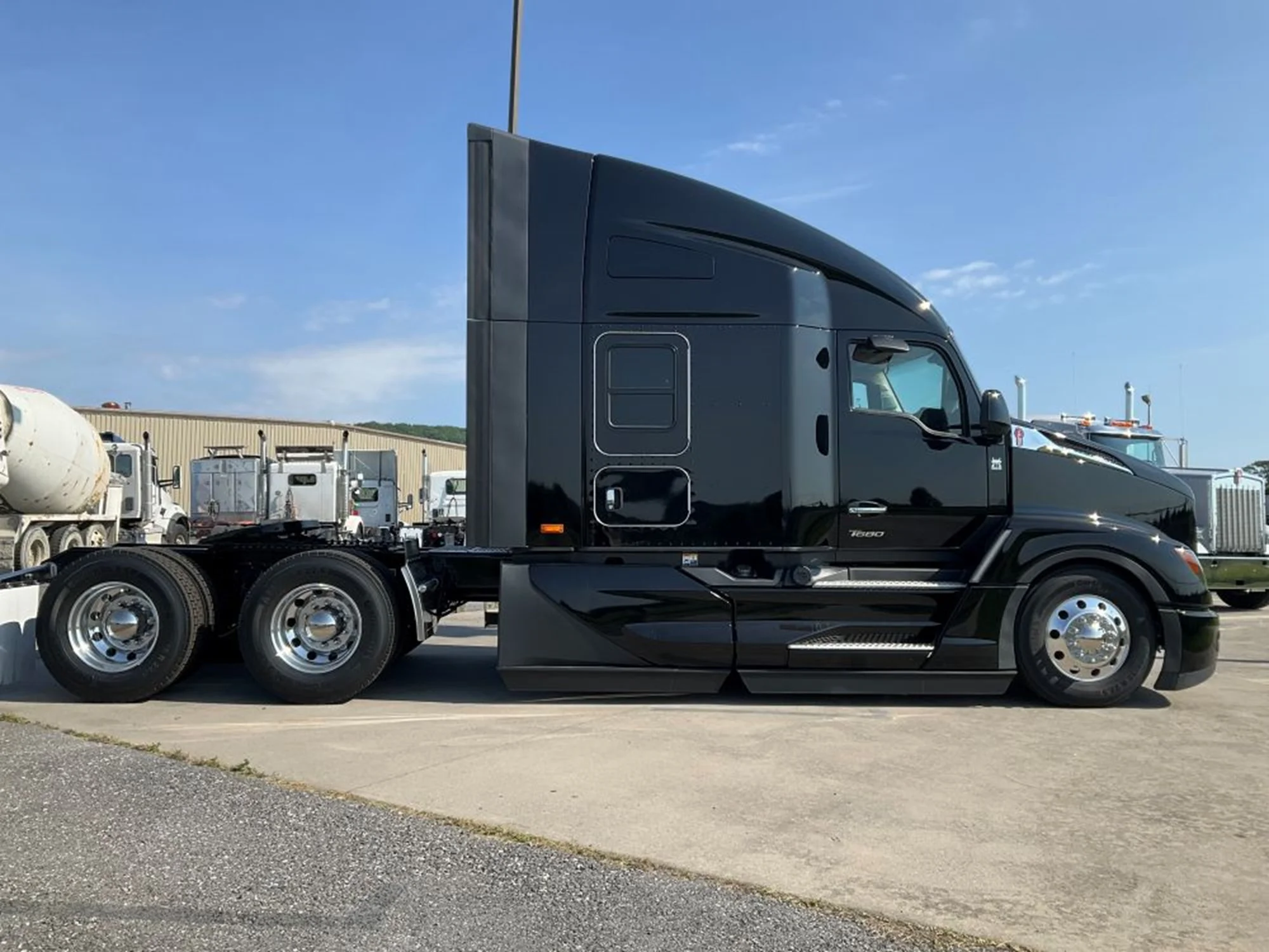 2027 Kenworth in Harrisonburg, VA — photo 6