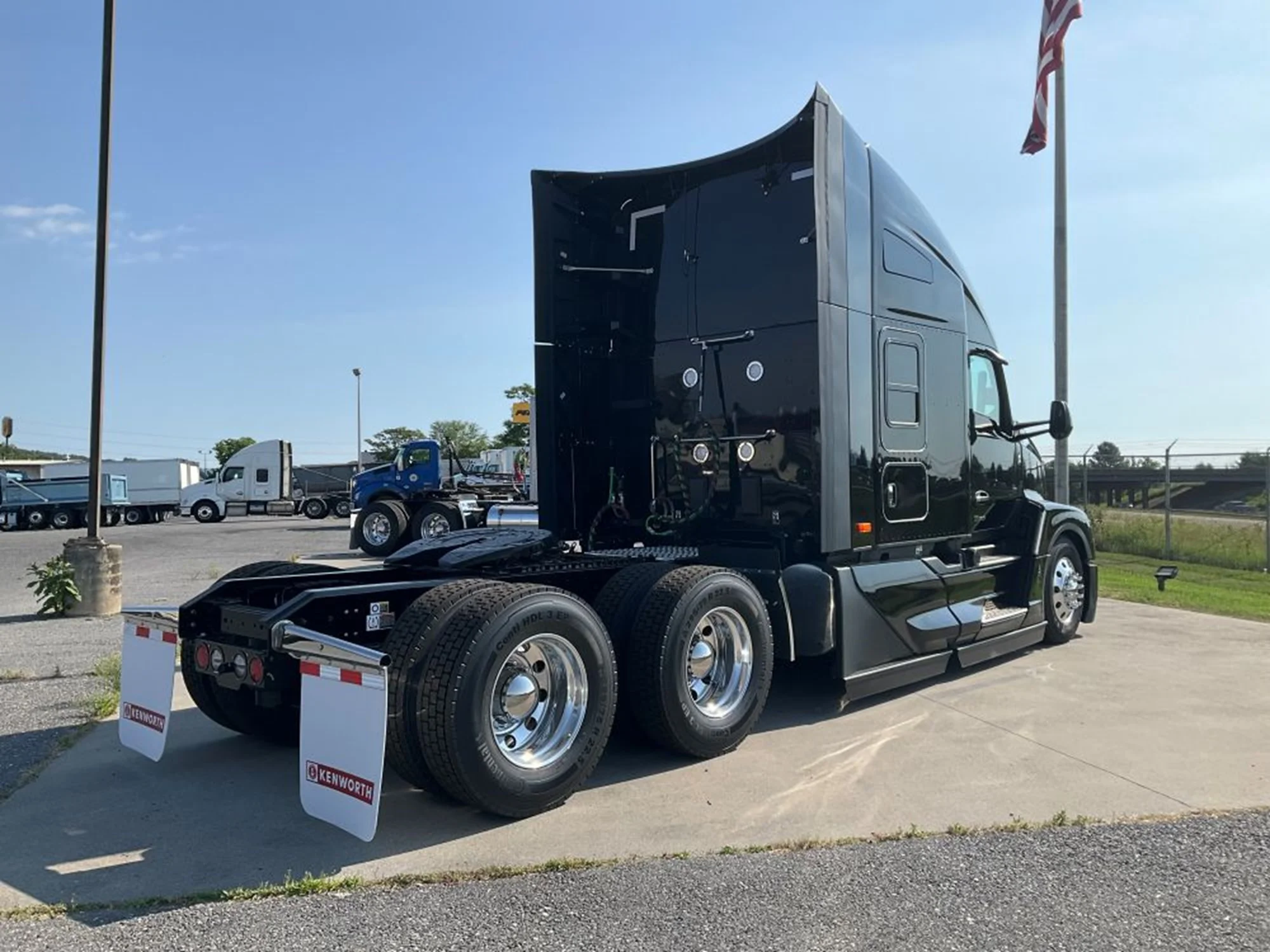 2027 Kenworth in Harrisonburg, VA — photo 5