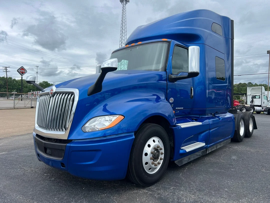 2020 International LT in San Antonio, TX