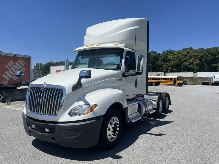 2020 International LT — photo 2