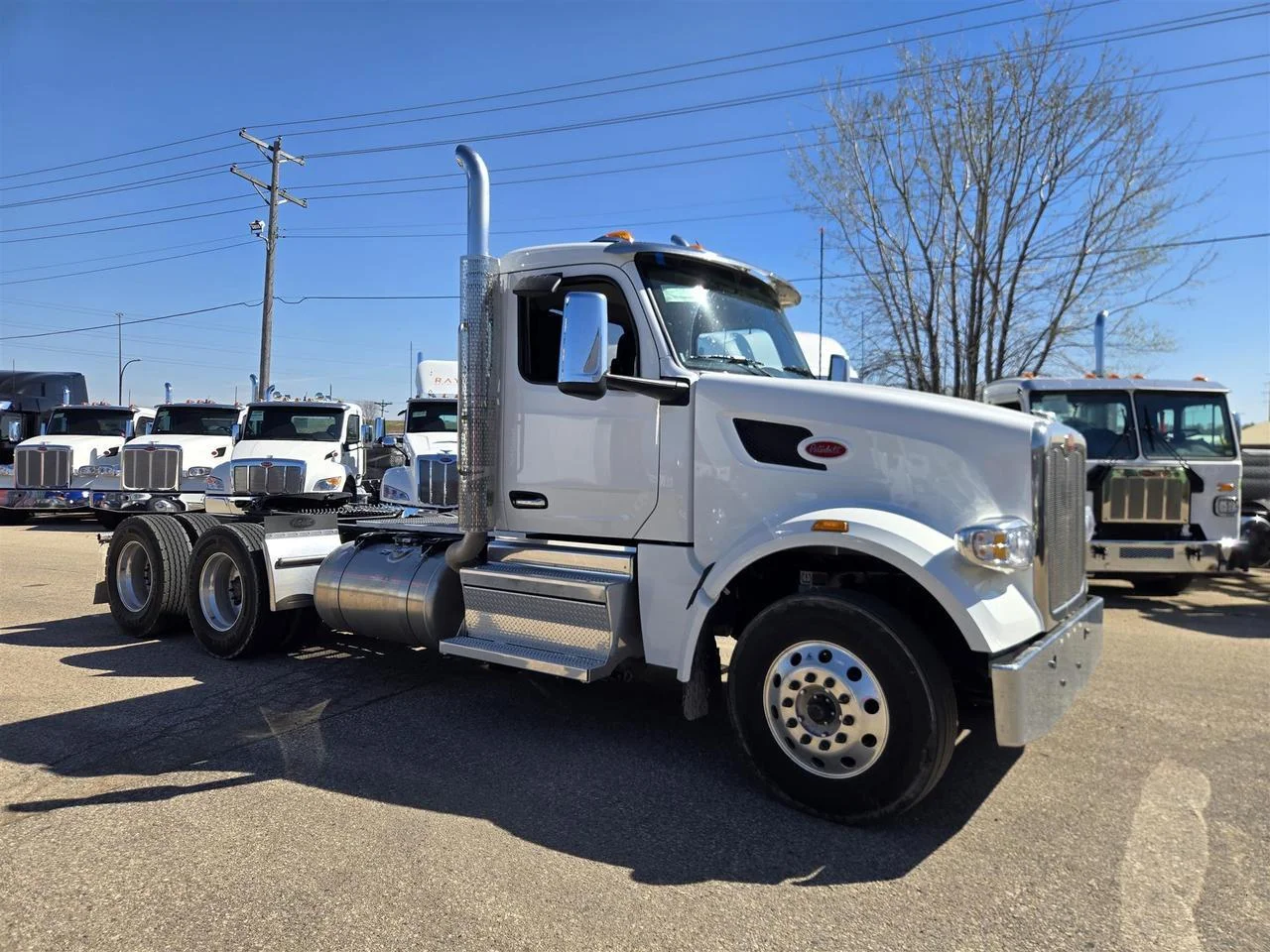 2027 Peterbilt 567 in Eau Claire, WI — photo 2