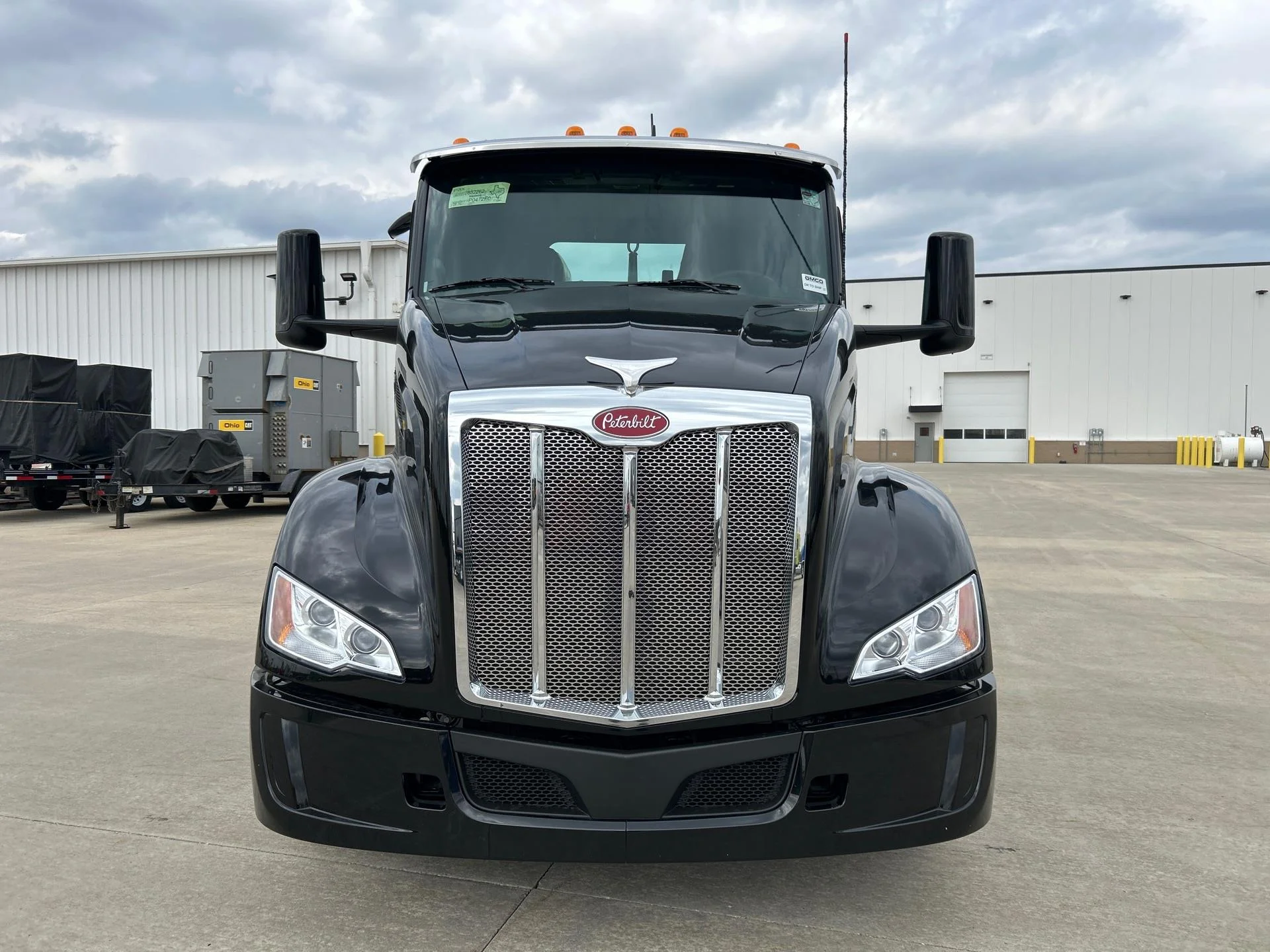 2027 Peterbilt 579 in Perrysburg, OH — photo 5
