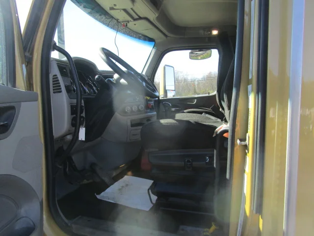 2020 Peterbilt 567 in Butler, PA — photo 11