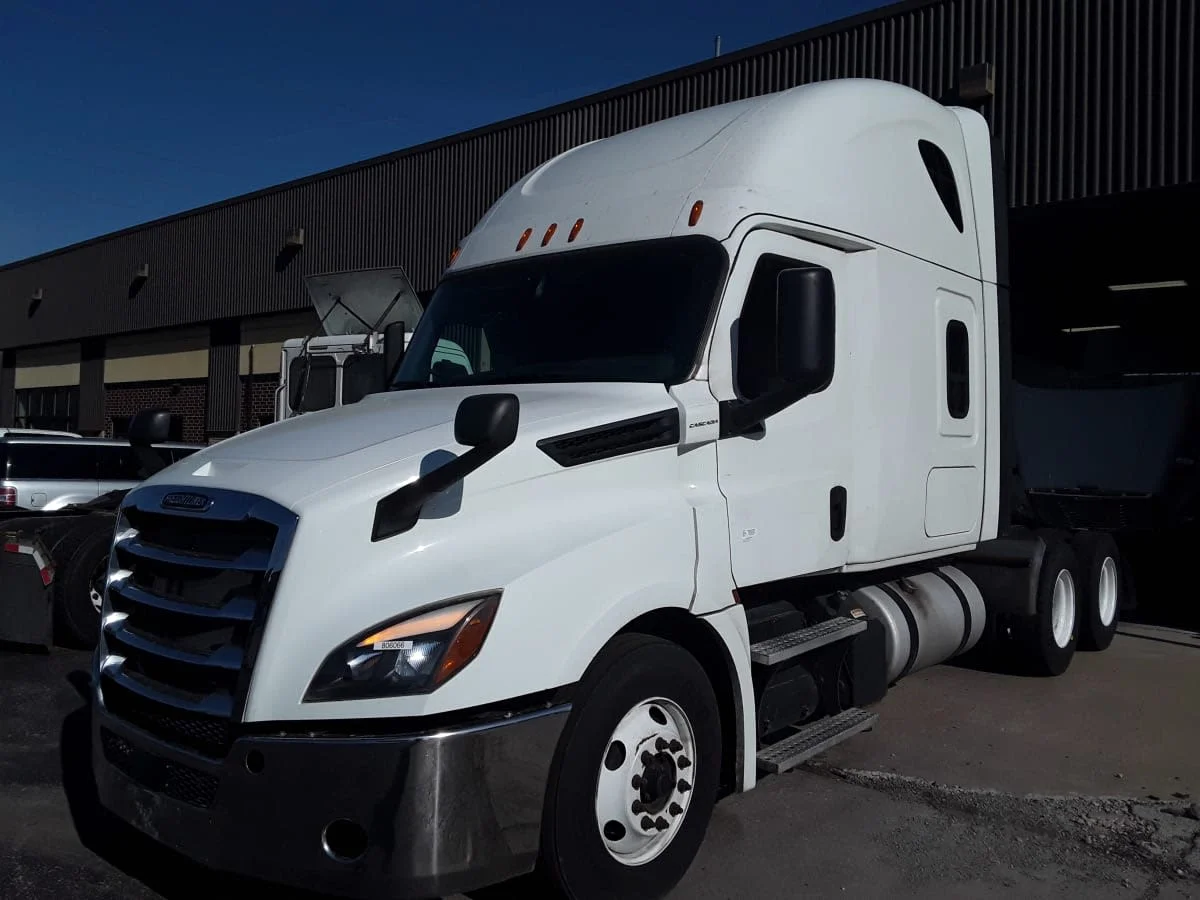 2019 Freightliner Cascadia in Kansas City, MO