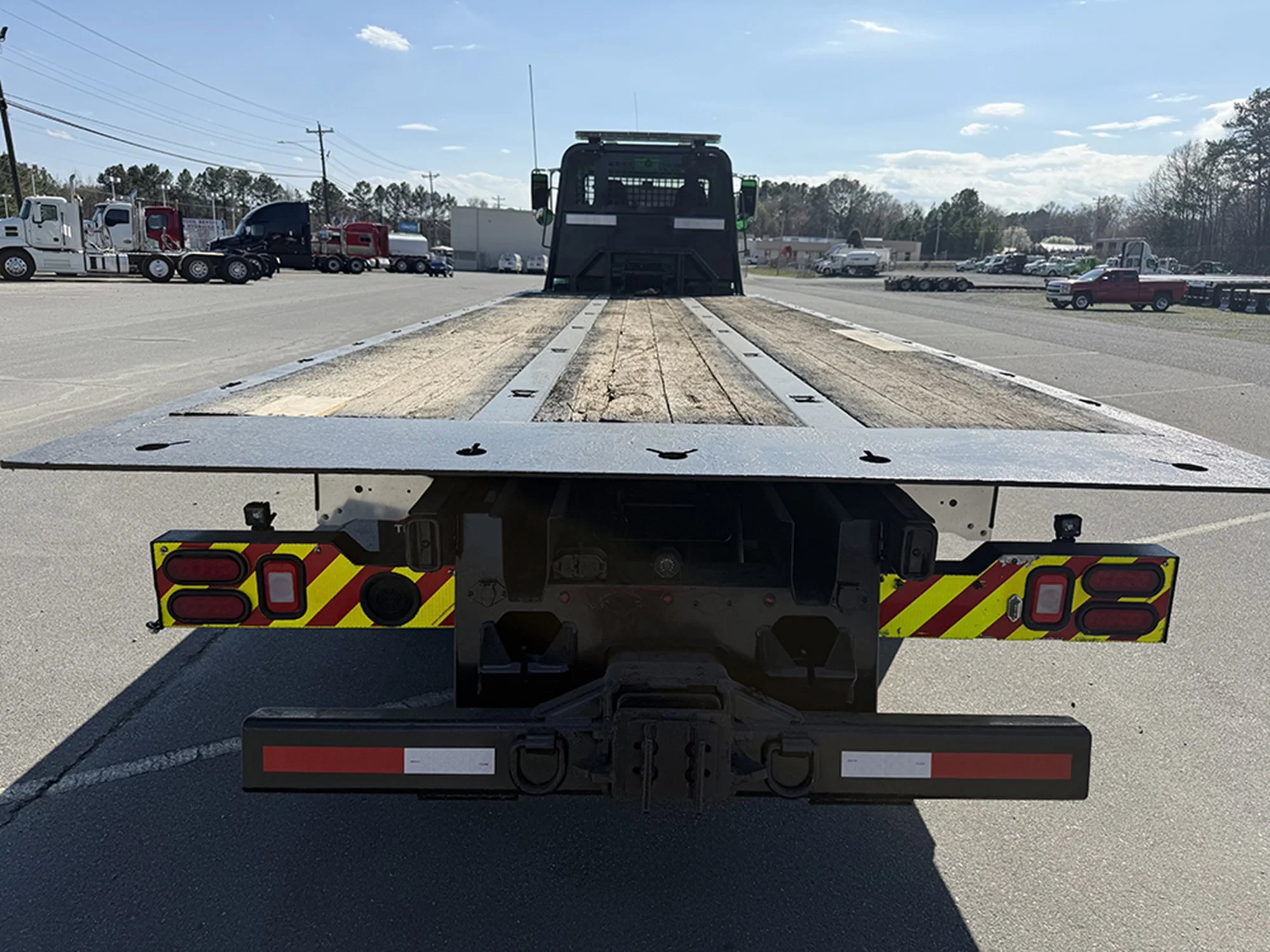 2018 Peterbilt 348 - image 6