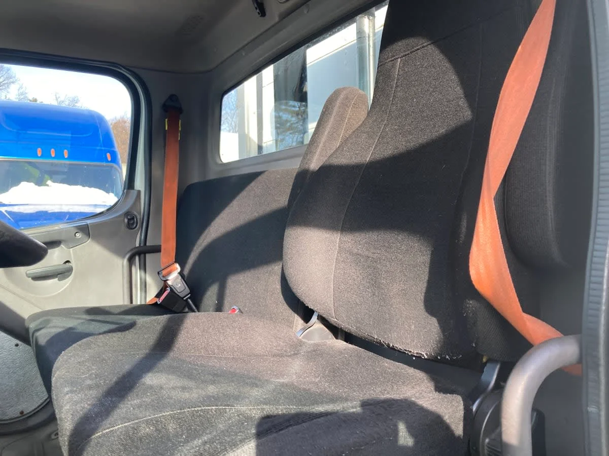 2020 Freightliner M2 106 in Springfield, MA — photo 13