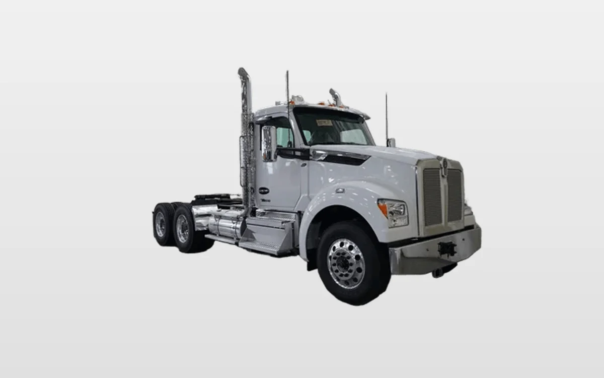 2027 Kenworth T880 - image 1