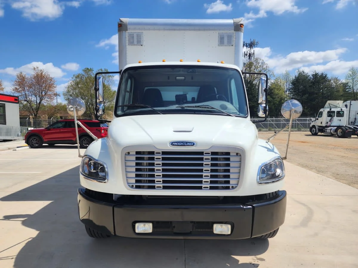 2019 Freightliner M2 106 in Greensboro, NC — photo 2