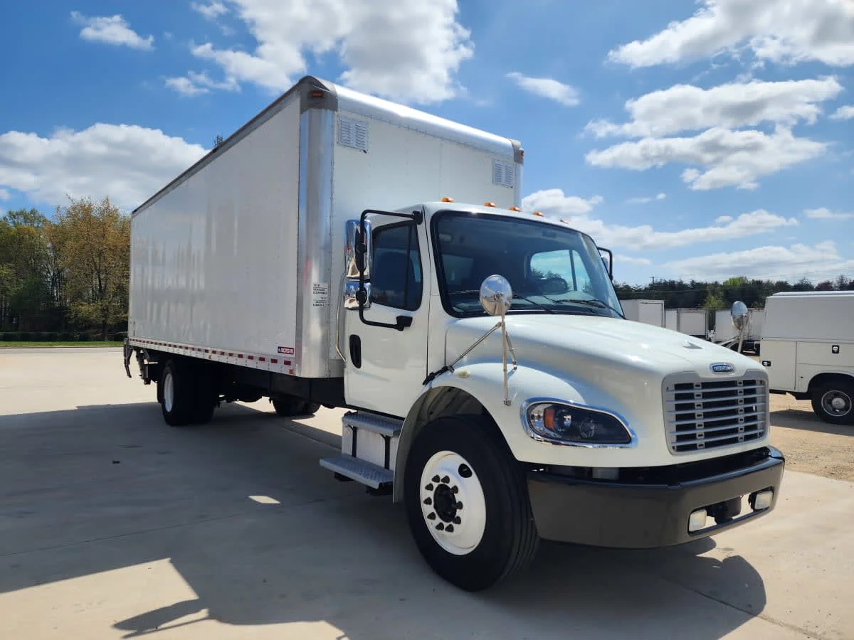 2019 Freightliner M2 106 in Greensboro, NC — photo 3