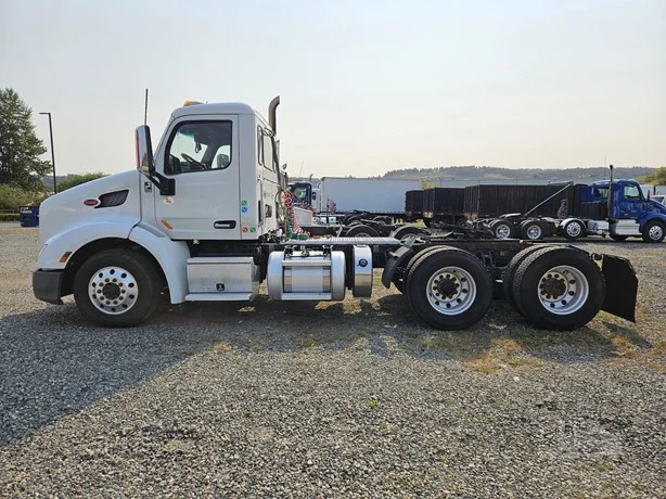 2020 Peterbilt 579 in MS — photo 2