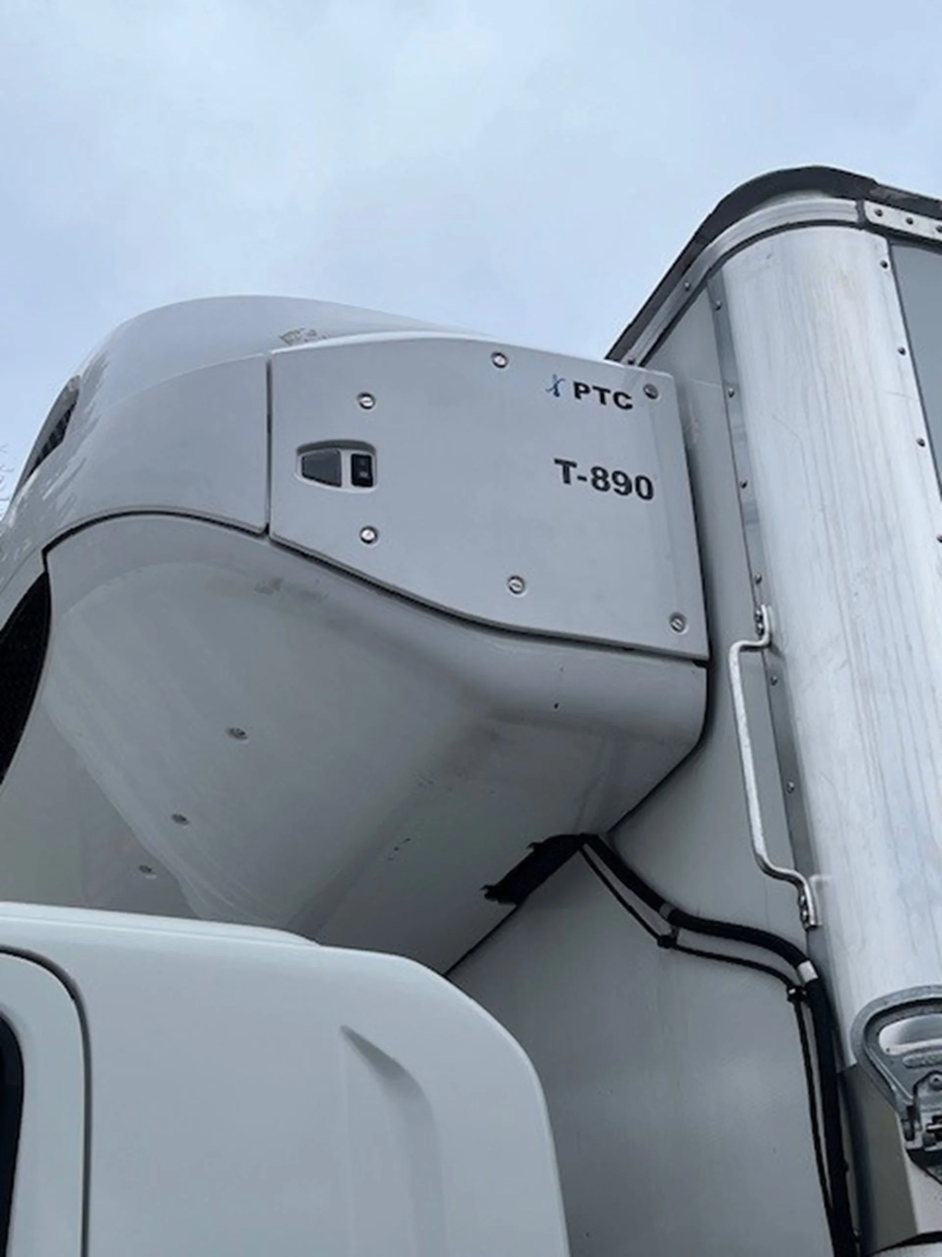 2025 Isuzu FTR in Reading, PA — photo 6
