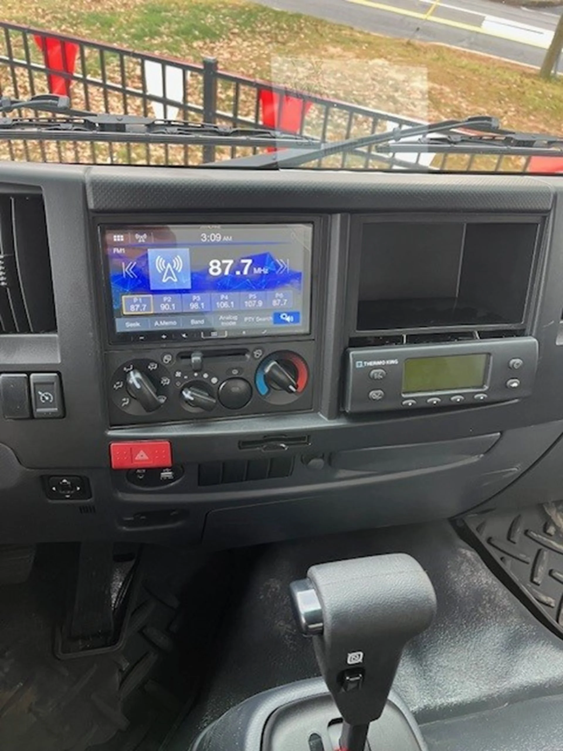 2025 Isuzu FTR in Reading, PA — photo 5