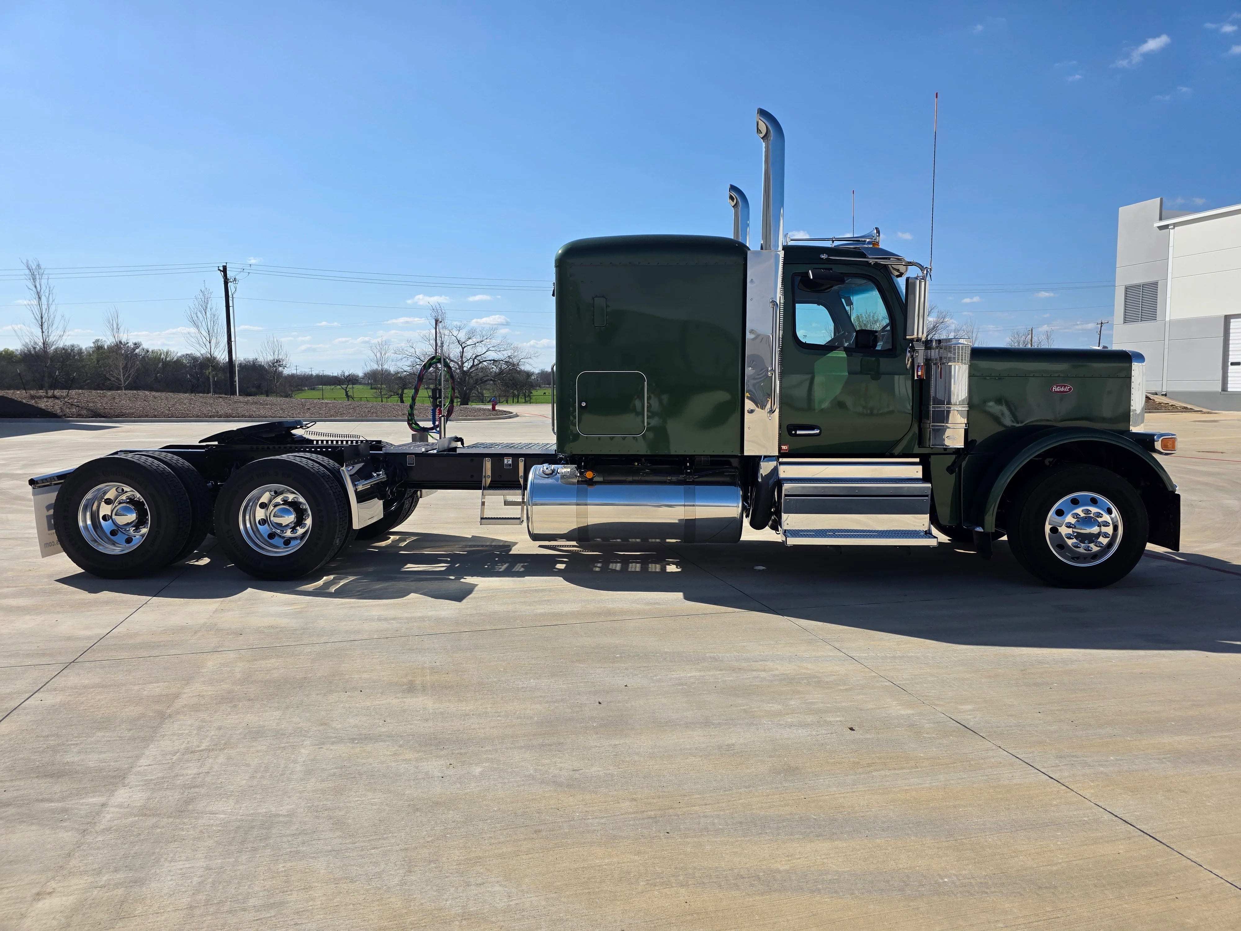 2027 Peterbilt 589 in Fort Smith, AR — photo 6