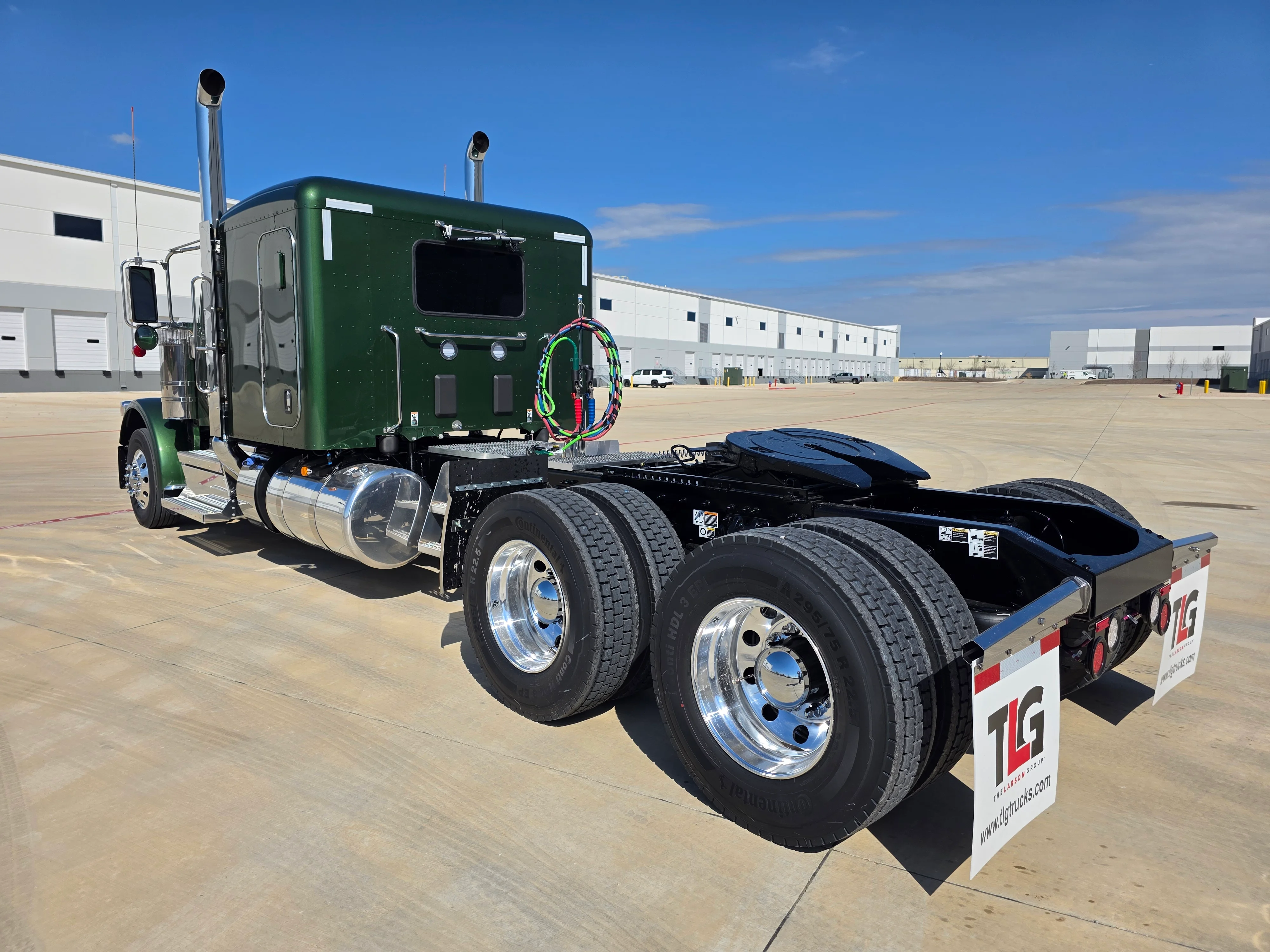 2027 Peterbilt 589 in Fort Smith, AR — photo 3