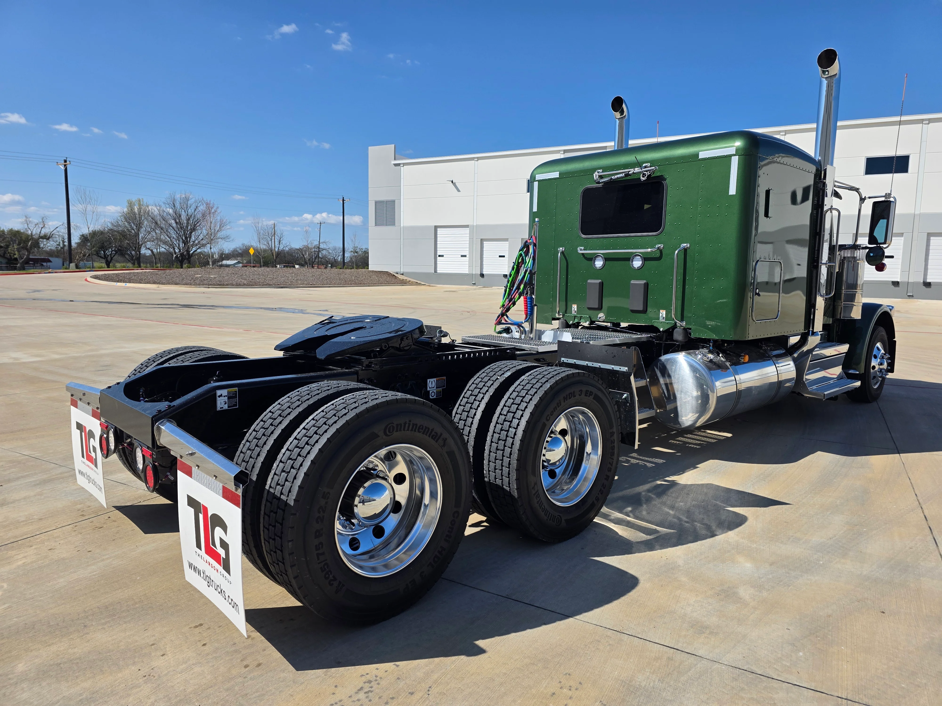 2027 Peterbilt 589 in Fort Smith, AR — photo 5