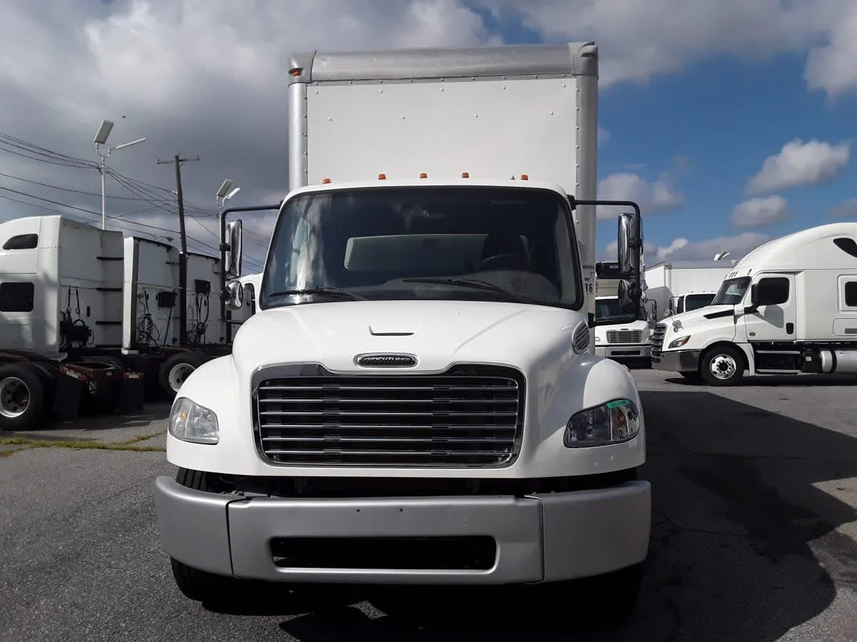 2016 Freightliner M2 106 in Allentown, PA — photo 2