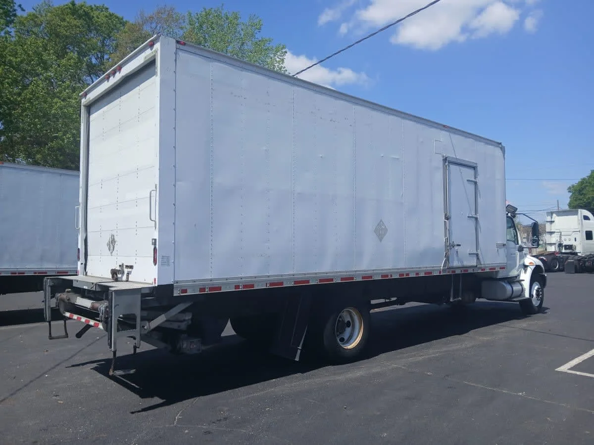 2020 International MV - image 4