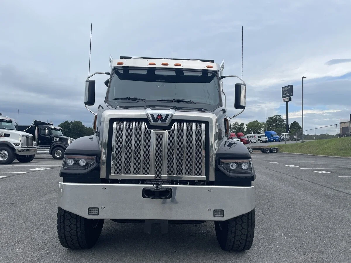 2026 Western Star 47X in Chattanooga, TN — photo 2