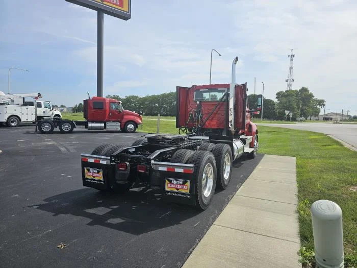 2026 International LT - image 6