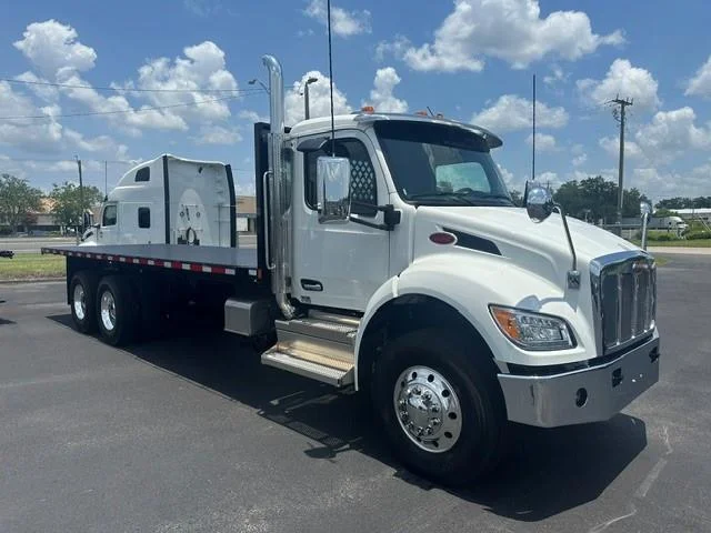 2027 Peterbilt 548 — photo 8