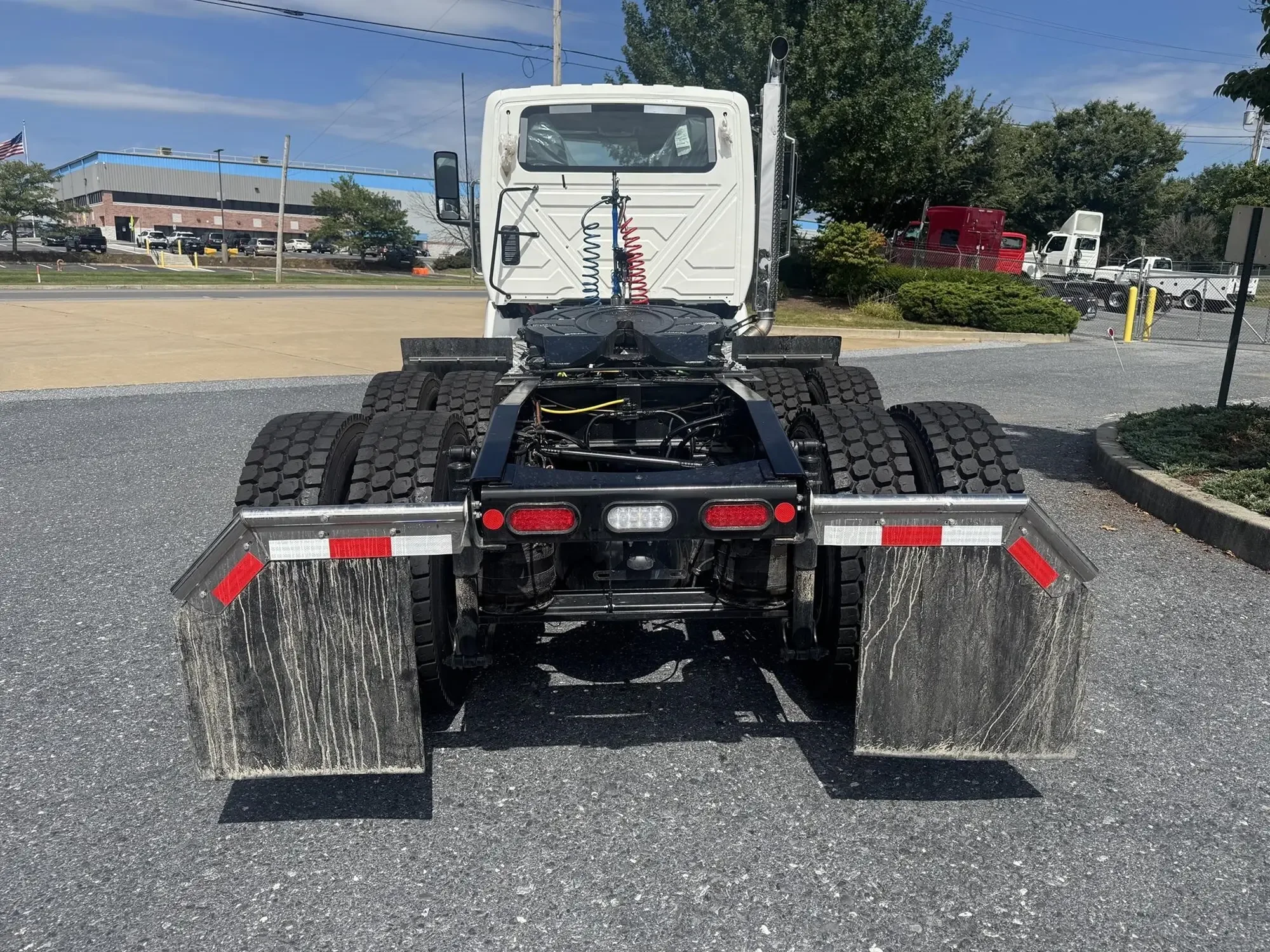 2026 International HX - image 4