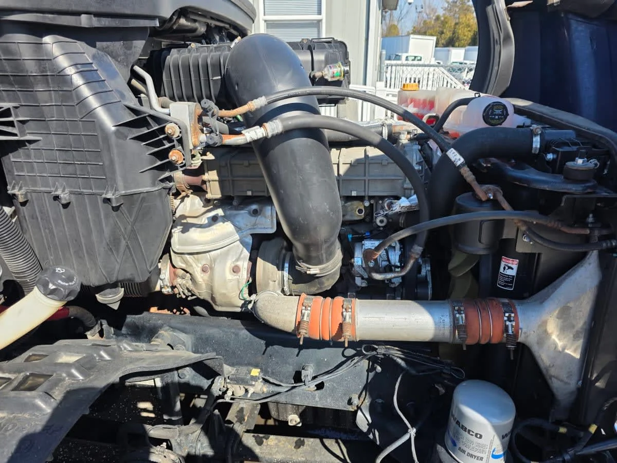 2020 Freightliner Cascadia in Bensalem, PA — photo 11