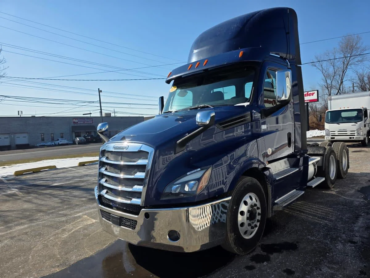 2020 Freightliner Cascadia in Bensalem, PA