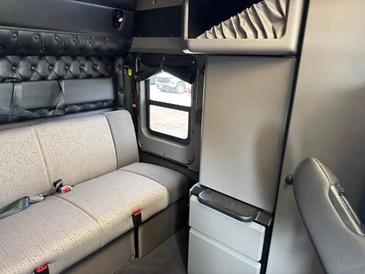 2027 Kenworth W900 in Dallas, TX — photo 11