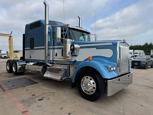 2027 Kenworth W900 in Dallas, TX