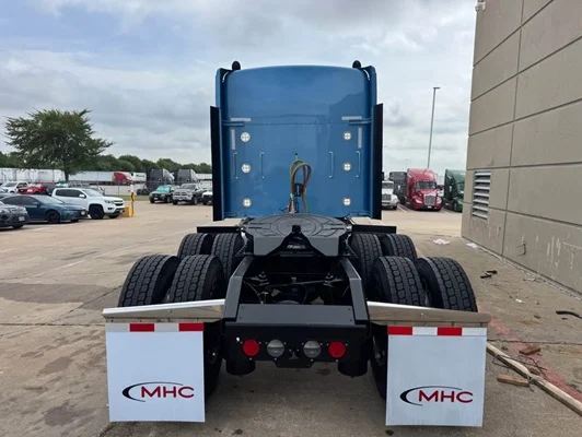 2027 Kenworth W900 in Dallas, TX — photo 5