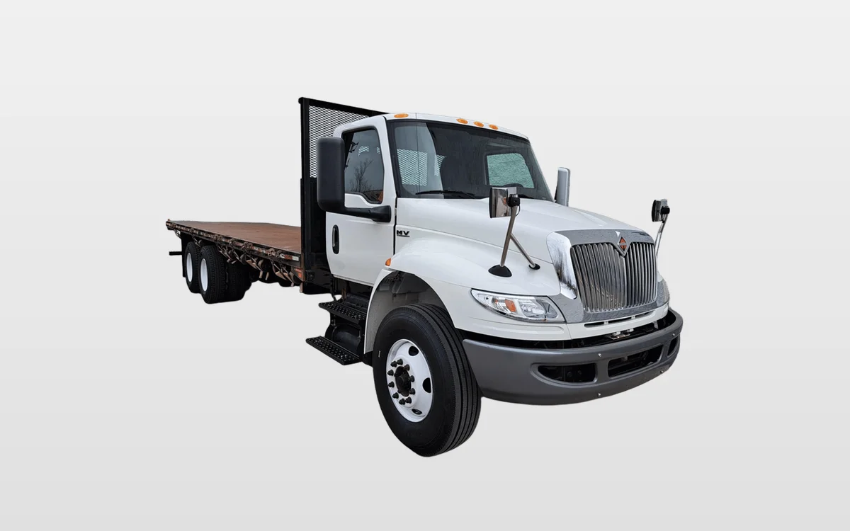 2021 International MV - image 1