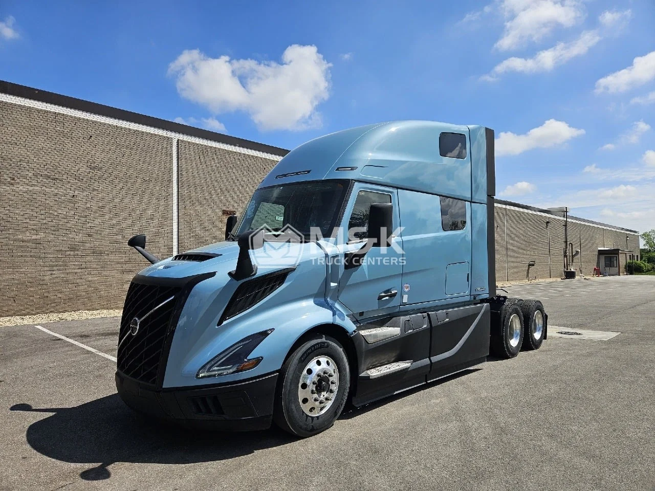 2025 Volvo VNL 860