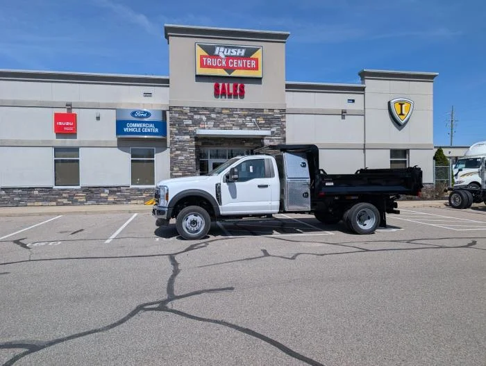 2026 Ford F-550 — photo 2