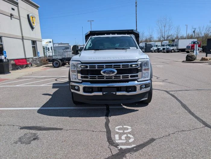 2026 Ford F-550 — photo 4