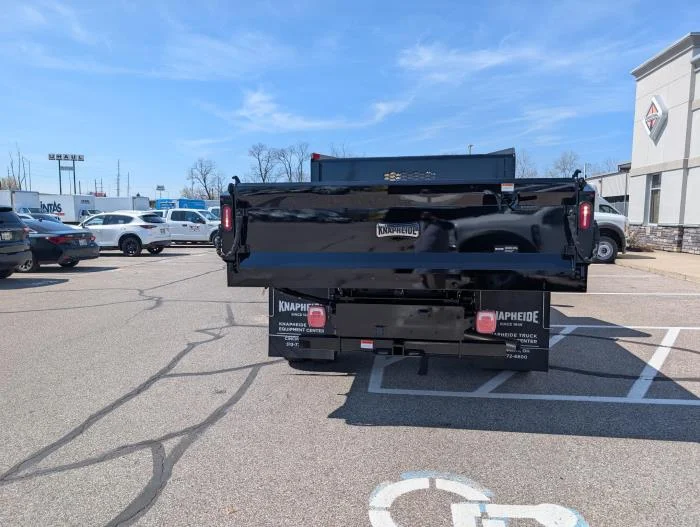 2026 Ford F-550 — photo 8